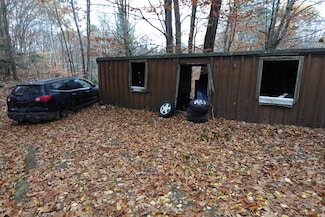 159 Poverty Ln, Farmington, ME 04938