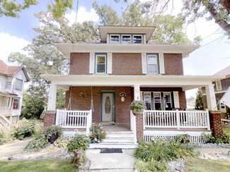 26 Grove St, Mayville, WI 53050