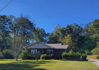 2135 Skipperville Rd, Ozark, AL 36360