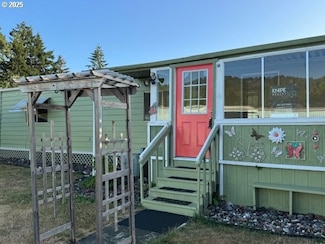 16131 W Hoffeldt Ln Unit 16, Brookings, OR 97415