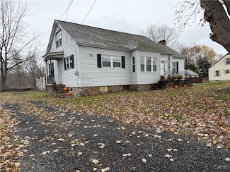 5991 Old Oneida Rd, Rome, NY 13440