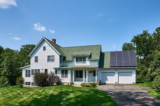 40 Hop Brook Rd, Amherst, MA 01002