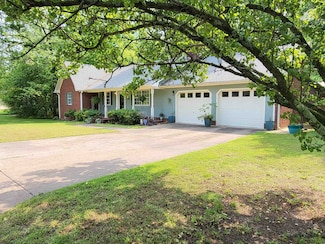 37 Fontaine Dr, Clarksville, AR 72830