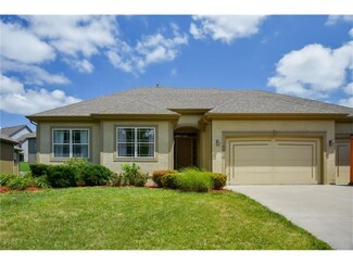 8915 N Saint Clair Ave, Kansas City, MO 64154