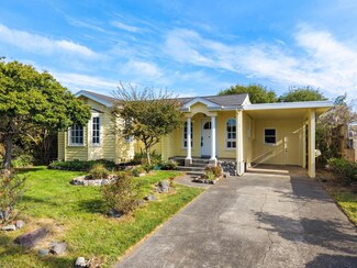 2449 16th St, Eureka, CA 95501
