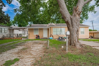 1005 Center St, Wharton, TX 77488