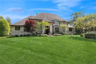 1901 Stratford Rd, Mission Hills, KS 66208