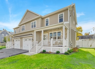 4 Charles St Unit B, Wakefield, MA 01880