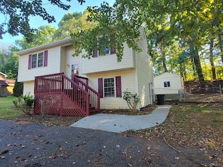 102 Springvale Dr, Lynchburg, VA 24502