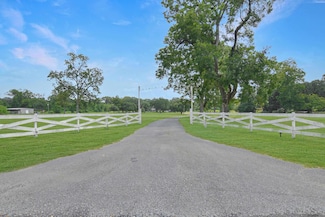 22460 Sutter Ln, Zachary, LA 70791