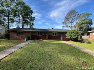 129 Pineview Dr, Athens, GA 30606