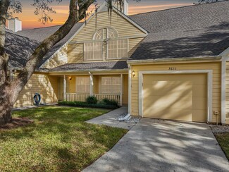 3610 Pine Knot Dr, Valrico, FL 33596
