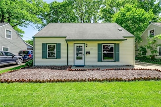 1967 Tudor St, Cuyahoga Falls, OH 44221