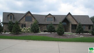 709 Benning Dr, Holstein, IA 51025