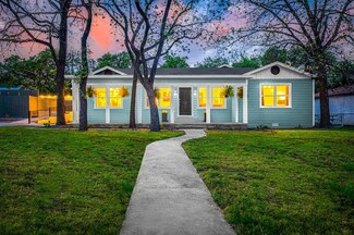 900 Tivy St, Kerrville, TX 78028