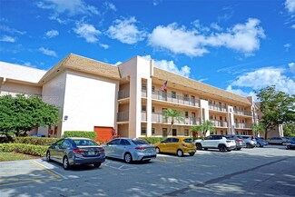 10123 Sunrise Lakes Blvd Unit 207, Sunrise, FL 33322