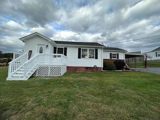 190 Stanley Hill Rd, Peterstown, WV 24963