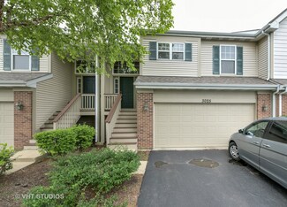 3025 Saganashkee Ln, Naperville, IL 60564
