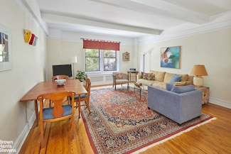 425 E 51st St Unit 2C, New York, NY 10022