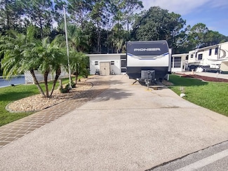 357 Plantation Dr Unit 357, Titusville, FL 32780