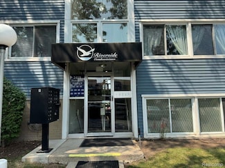 2419 Riverside Dr Unit 208, Trenton, MI 48183