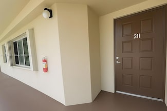 800 SW 142nd Ave Unit 211N, Pembroke Pines, FL 33027