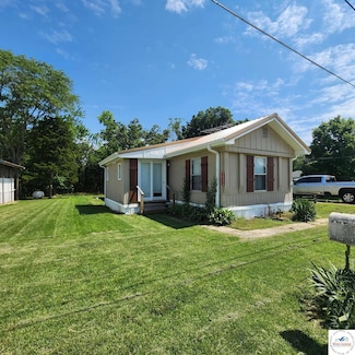 20599 Chipmunk Trail, Wheatland, MO 65779