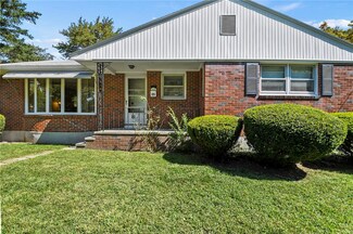 23 Perkins Ave, Westerly, RI 02891