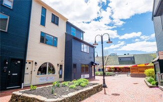 228 Goddard Row, Newport, RI 02840