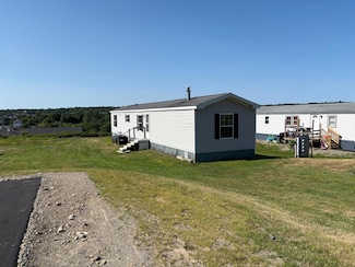 6 Daniel Dr, Belfast, ME 04915