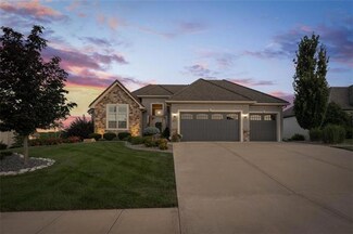 5905 NW 107th St, Kansas City, MO 64154