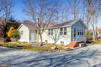 627 Salem Ave, West Deptford, NJ 08096