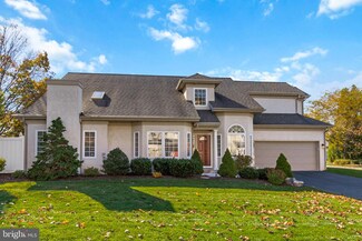 680 Woodfield Dr, Lititz, PA 17543
