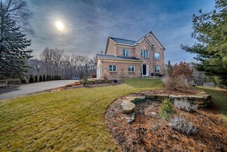 1708 Stonepine Cir, Hudson, WI 54016