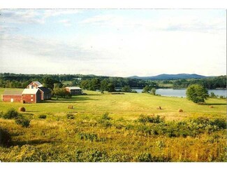 686 Goshen Rd, Waldoboro, ME 04572