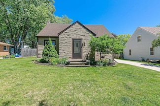 536 Van Buren St, Little Chute, WI 54140