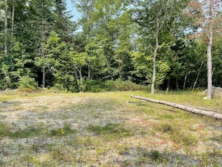 419 E Main St, Searsport, ME 04974