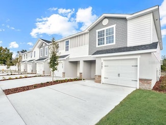 2745 Walden Town Cir, Plant City, FL 33566