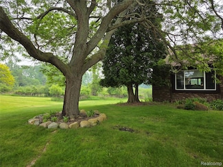 254 Cross Timbers St, Oxford, MI 48371