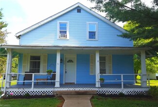 120 Sterling St, Creston, OH 44217