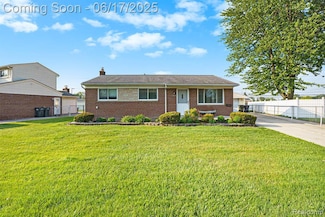 12818 Pomona Dr, Sterling Heights, MI 48312