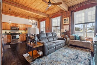 471 Silver St Unit 102, Manchester, NH 03103