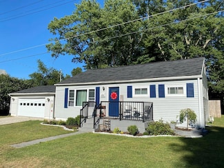 227 S Jefferson St, Loudonville, OH 44842