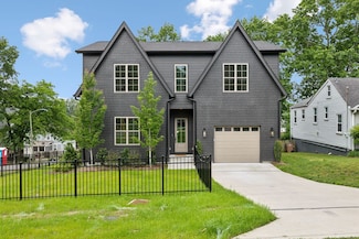 561 Croley Dr, Nashville, TN 37209