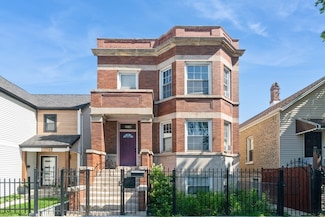 2710 W 18th St, Chicago, IL 60608