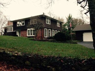 75 Old Plain St, Marshfield, MA 02050