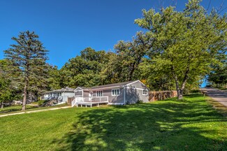 3108 Hillside Dr, Wonder Lake, IL 60097