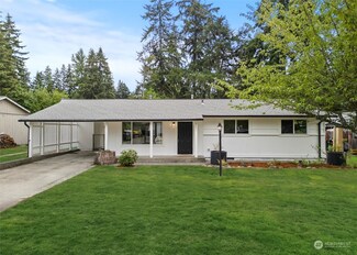 3831 Colonial Ln SE, Port Orchard, WA 98366
