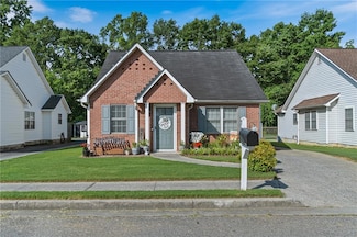 70 Pointe Dr N, Cartersville, GA 30120