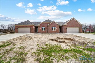 1349 Woodlark Trace, Bowling Green, OH 43402